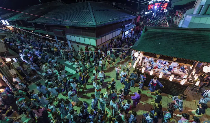 徹夜おどり　岐阜県郡上市　夏祭り　盆踊り　日本三大