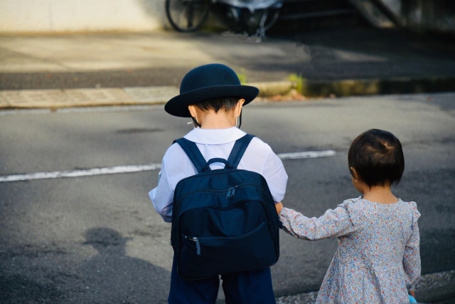 幼稚園バス　民家に突っ込む　事故　運転手死亡　千葉県鎌ケ谷市　住宅街　原因　なぜ