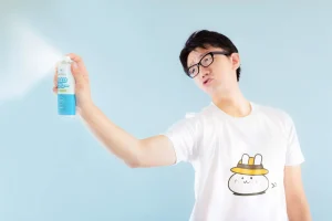 天神祭　クマ催涙スプレー噴射事件　上松尊良容疑者　顔画像　SNS　プロフィール　経歴　学歴　家族構成　被害者ジョリー　ブレイキングダウン　格闘家